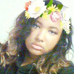 Meet your Posher, Yona michelle